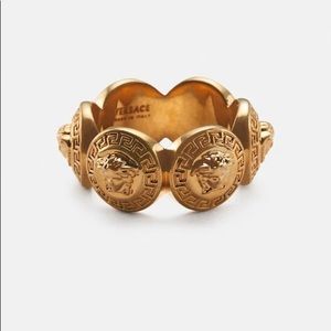 100% Authentic Versace Tribute Medusa Ring Size 15 - Gold